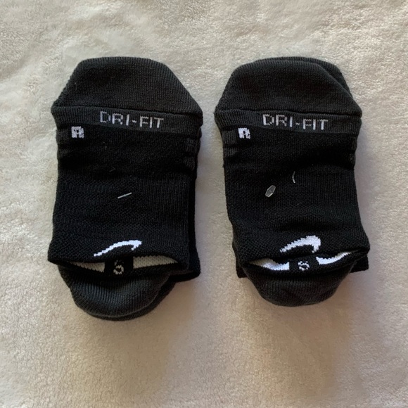 (2) Nike Kids' Dry Cushion No Show Socks - Picture 4 of 7